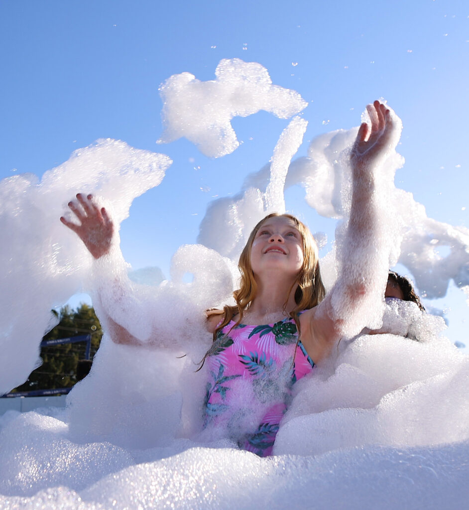 freddy frog's foam party little girl