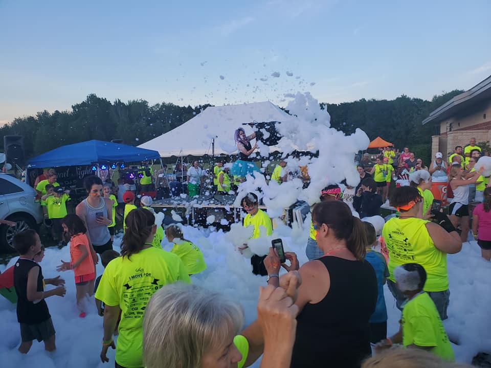 freddy frog's foam party 100 guests